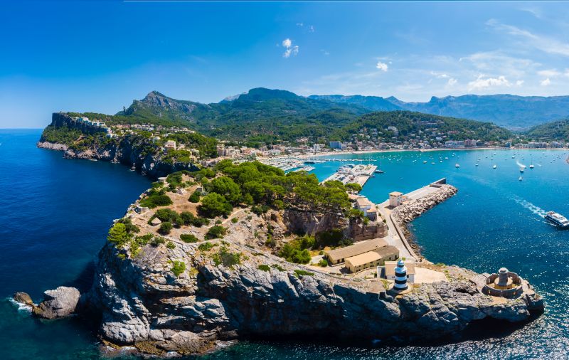 Mallorca: Blick auf Port de Sóller